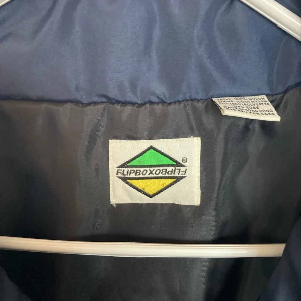Flipbox Vintage Men's full zip Blue/Black Puffer Vest Size Extra Large. - Picture 8 of 10